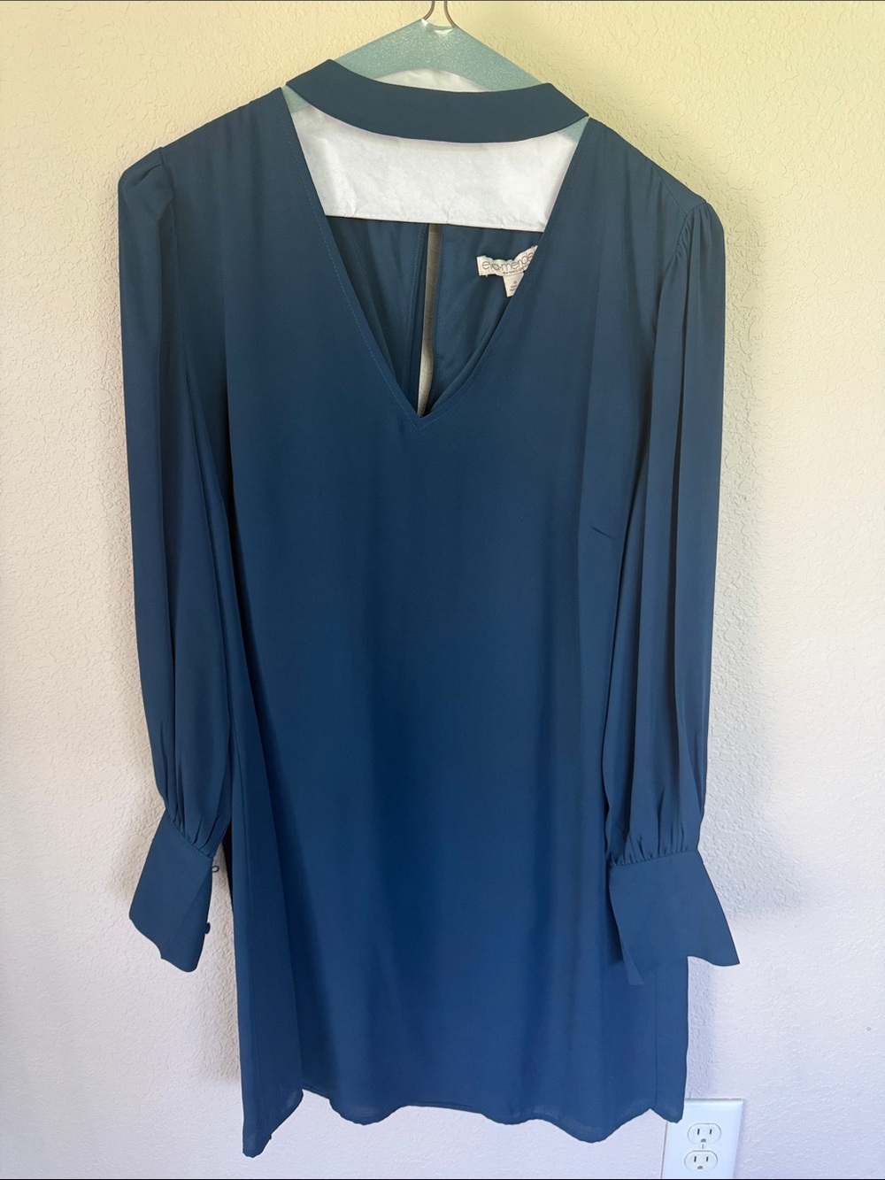 Long Sleeve V-Neck Shift Dress in Teal